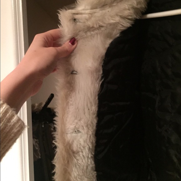 Black corduroy jacket with faux fur - Picture 3 of 3