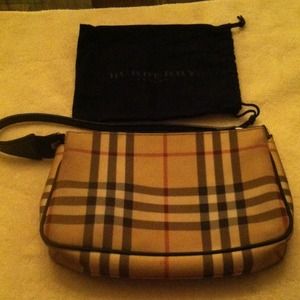"Just " Reduced " Burberry Pochette