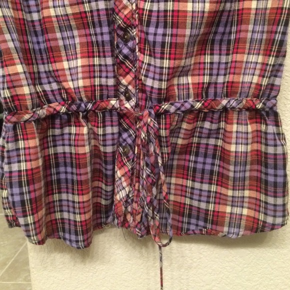 Top - Picture 4 of 4