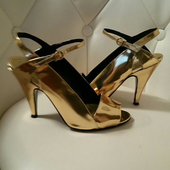 bcbg gold sandals bcbgmaxazria bcbg maxazria gold slingback sandals from bcbg gold sandals bcbgmaxazria bcbg maxazria gold slingback sandals from