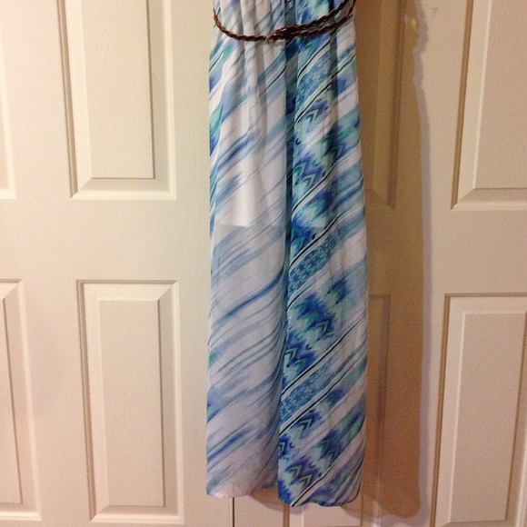 Nordstroms want and need dress - Picture 3 of 4