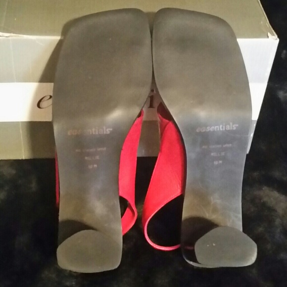 ⬇️PRICE DROP⬇️Easentials Croc Leather Slingbacks👠 - Picture 3 of 4
