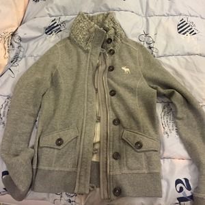 Abercrombie & Fitch Light Grey Sweater/Turtleneck