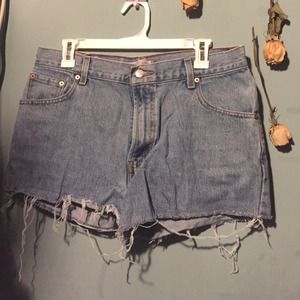 Vintage Levis high-wasted shorts