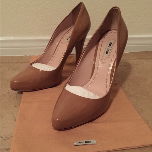 Miu Miu Patent Leather Pumps NO TRADES - Picture 2 of 4