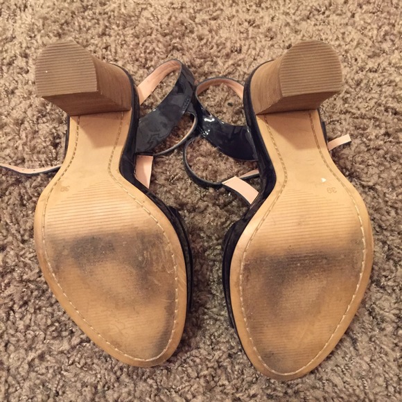 BUNDLED Zara patent t-strap sandal in Navy - Picture 4 of 4