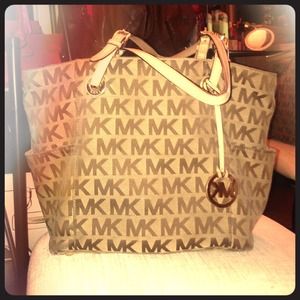 Michael Kors Jet Set Logo Tote