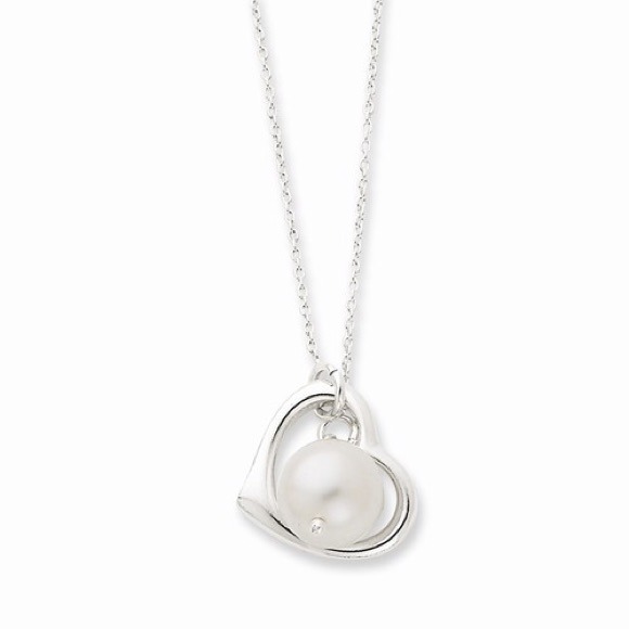 Pearl Polished Heart Necklace