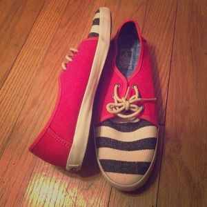 never worn surf vans