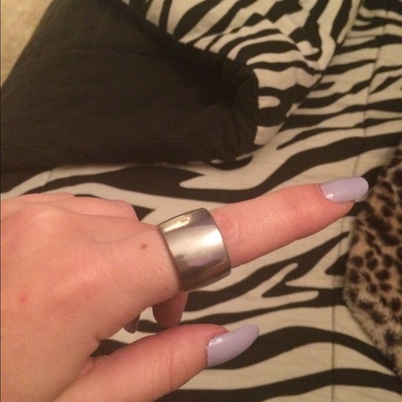 Silver thick ring