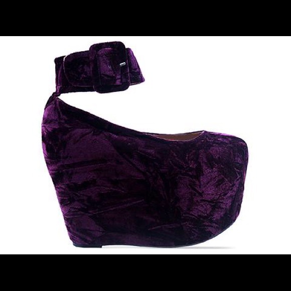 ISO: Jeffery Campbell Purple size FOUND!! 😊💋❤️ - Picture 1 of 1