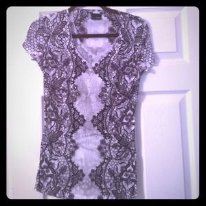 Black and White vintage print top from Buckle