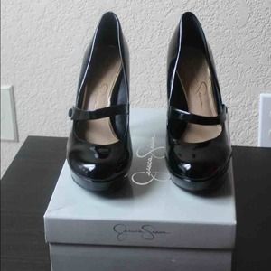 JESSICA SIMPSON BLACK HEELS