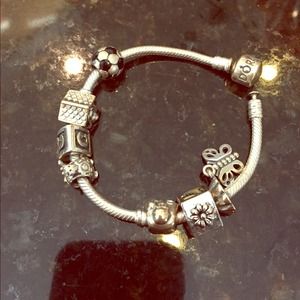 Pandora bracelet with charms!