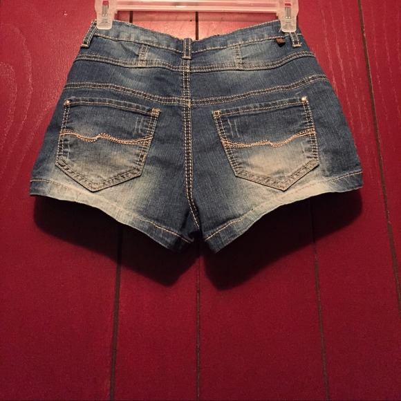 Hipster high waisted shorts - Picture 2 of 2