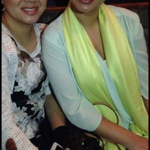 Green scarf pashmina