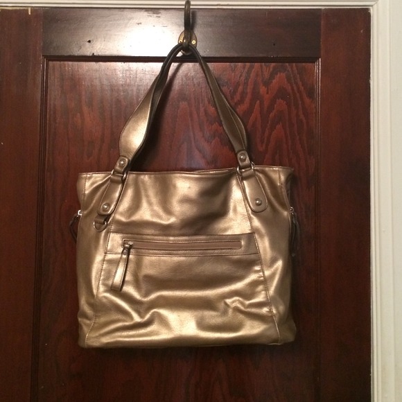 ❌SOLD❌ Large gold tote bag - Picture 2 of 4