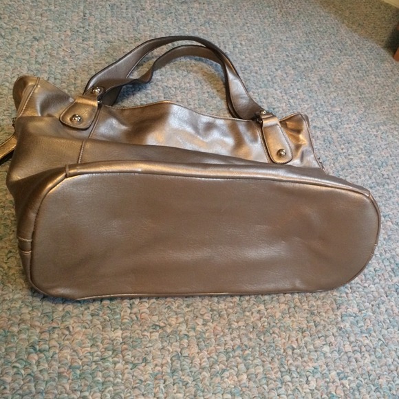 ❌SOLD❌ Large gold tote bag - Picture 4 of 4