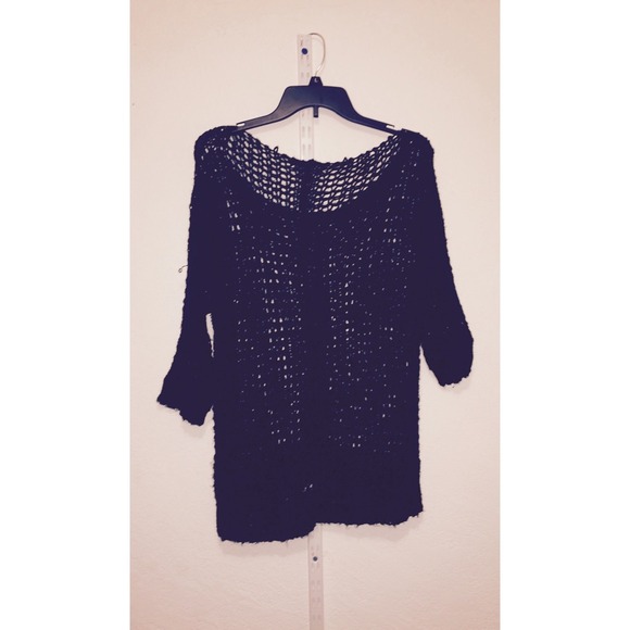 Black knitted sweater