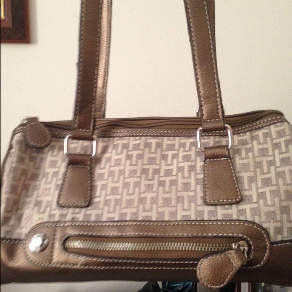 Tommy Hilfiger purse