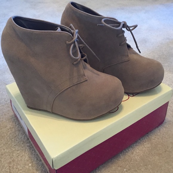 Shoes - Taupe lace-up bootie wedge