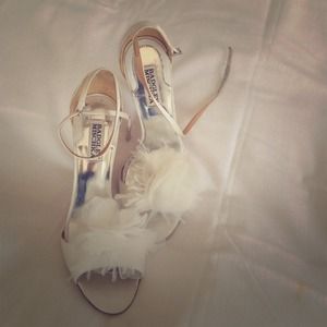 RESERVED Stunning Badgley Mischka wedding shoes!