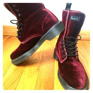10 eye, Limited Edition,Red Velvet Dr. marten boot