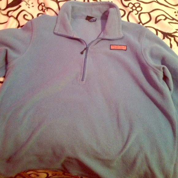 Vineyard Vines fleece blue pull over