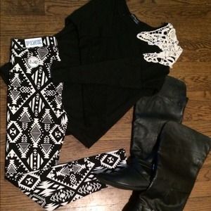 🌺Victorias Secret tribal Leggings🌸