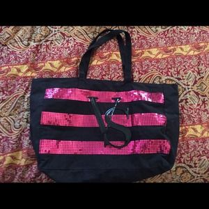 ❗️❗️FOR SALE ‼️ Victoria's Secret (big) handbag