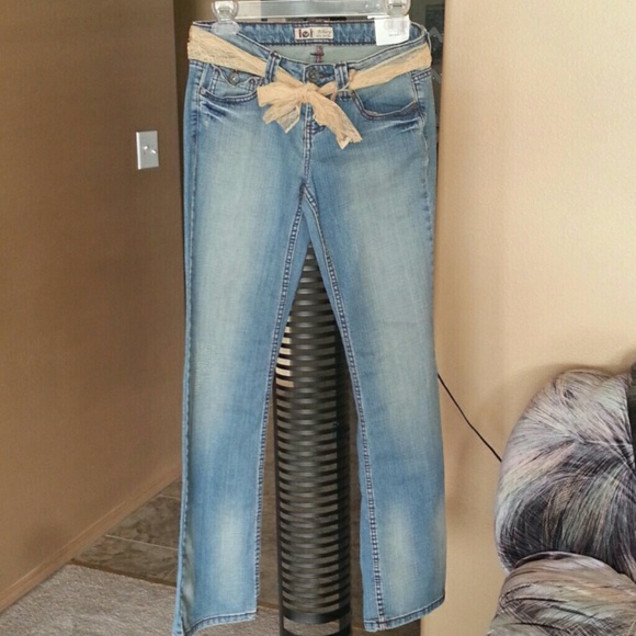 Jeans - Picture 1 of 2