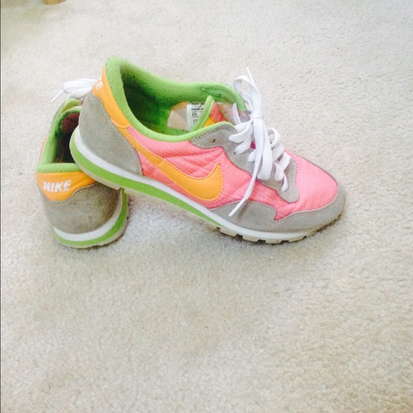 Nike shoes