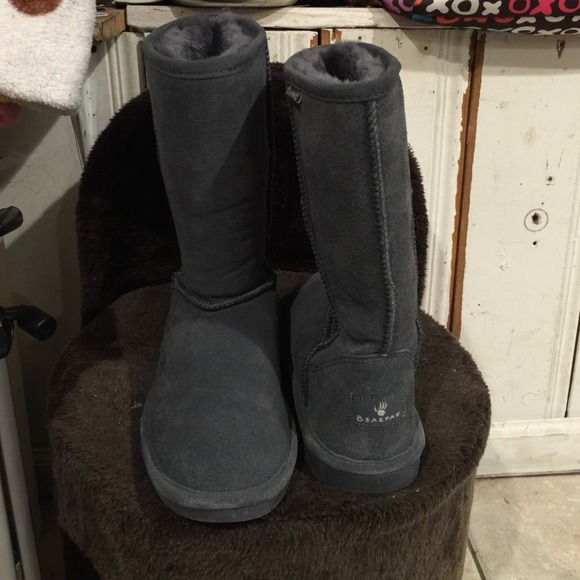 Ugg bear paw grey boots