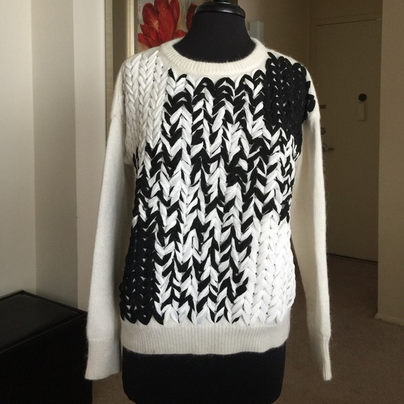 🎉HOST PICK🎉Zara sweater NWOT - Picture 3 of 4