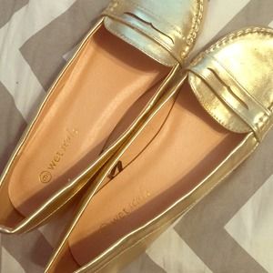 Shiny Gold Flats