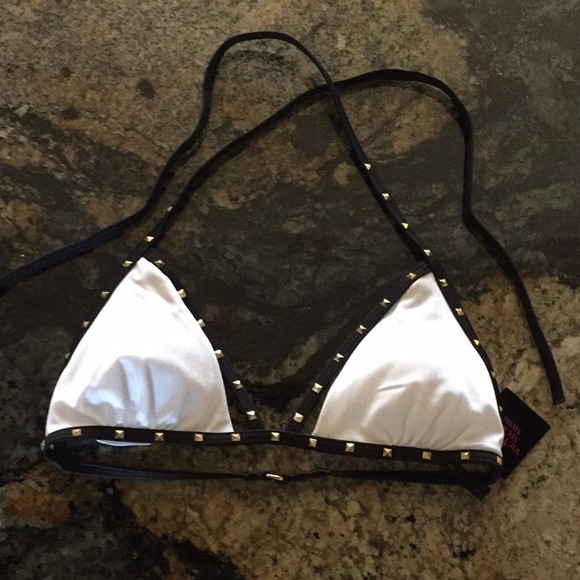 NWT Victoria's Secret Studded Bikini Top