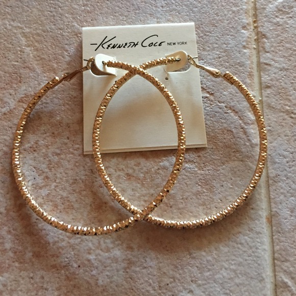 Costume jewelry. NEVER WORN