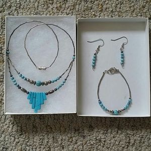 Necklace bracelet and earring set