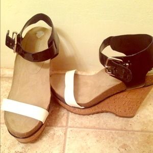 BCBG wedges