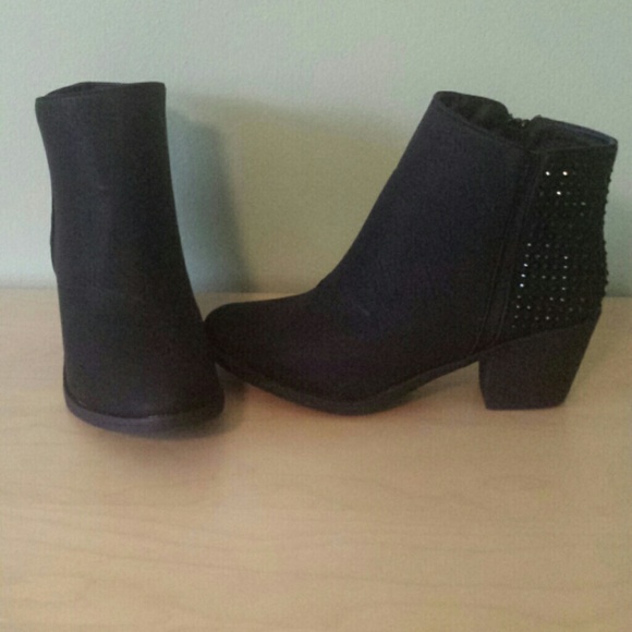 Patrizia 
 Boots - Black booties