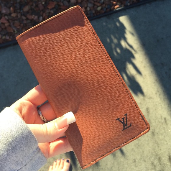 Authentic Louis Vuitton checkbook cover
