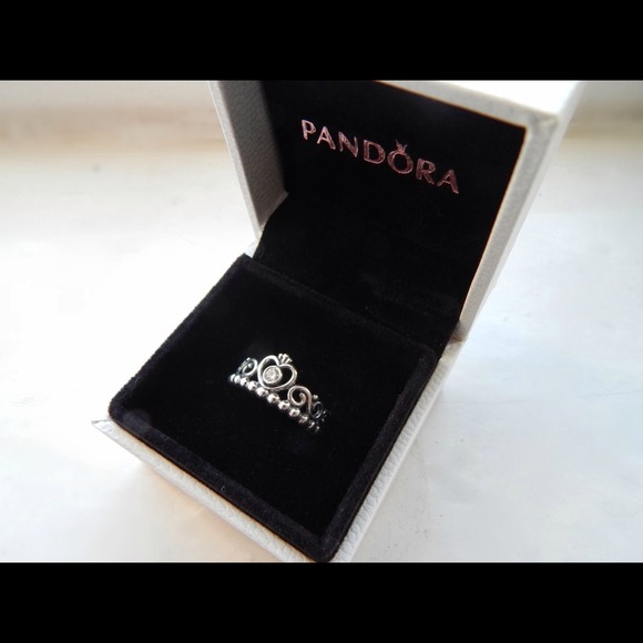 Pandora Princess Ring