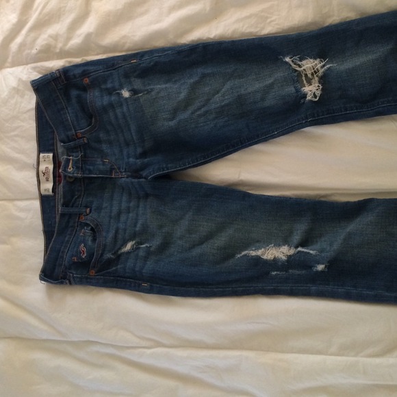 Hollister ripped jeans - Picture 2 of 2