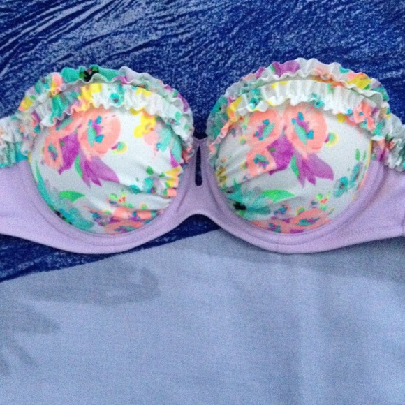 VICTORIA'S SECRET BIKINI TOP