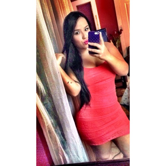 Lace Bodycon Dress - Picture 2 of 3