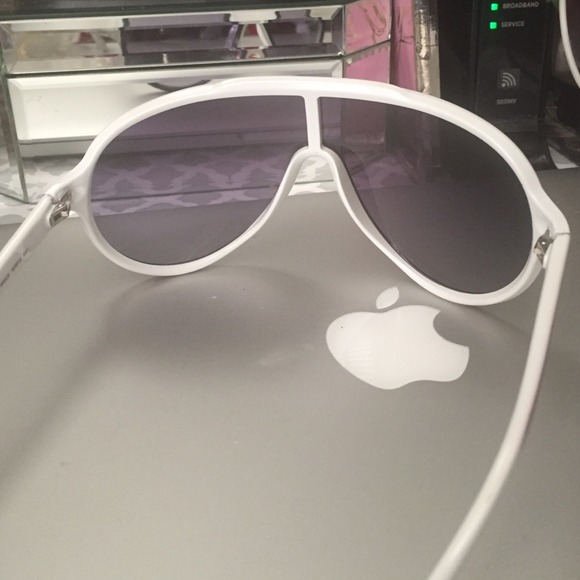 Authentic Gucci glasses - Picture 2 of 4