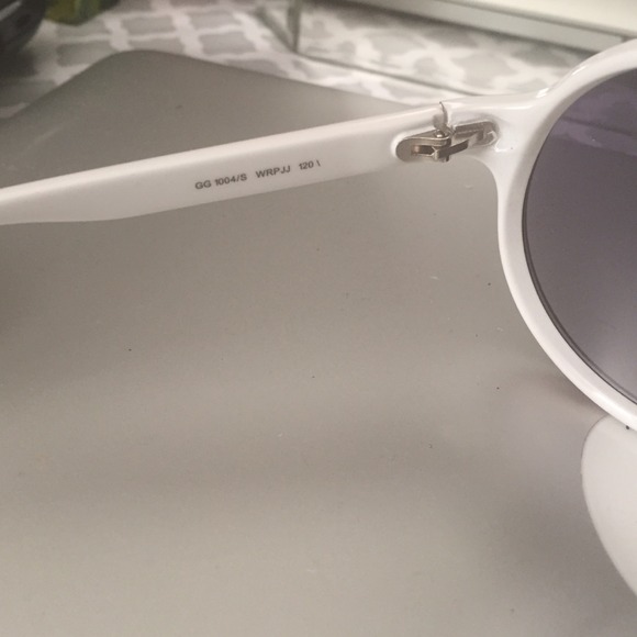 Authentic Gucci glasses - Picture 3 of 4