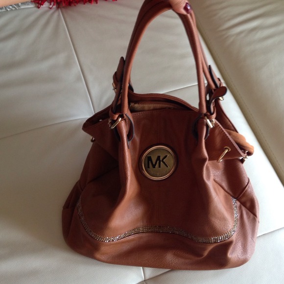 Handbags - This a very pretty big handbag
