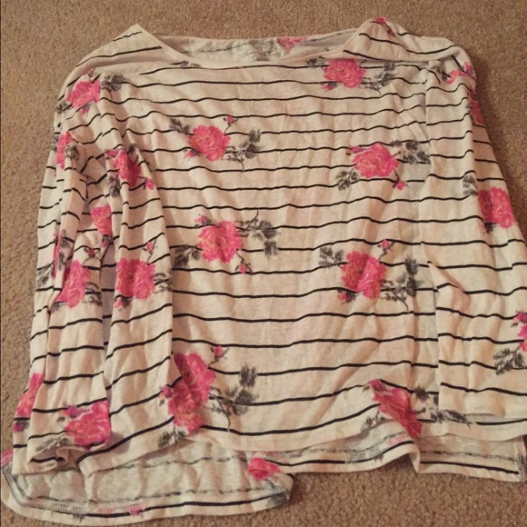 American eagle log sleeve shirt