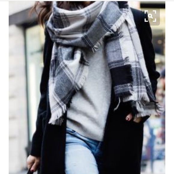 Harve Bernard Long Wool Coat